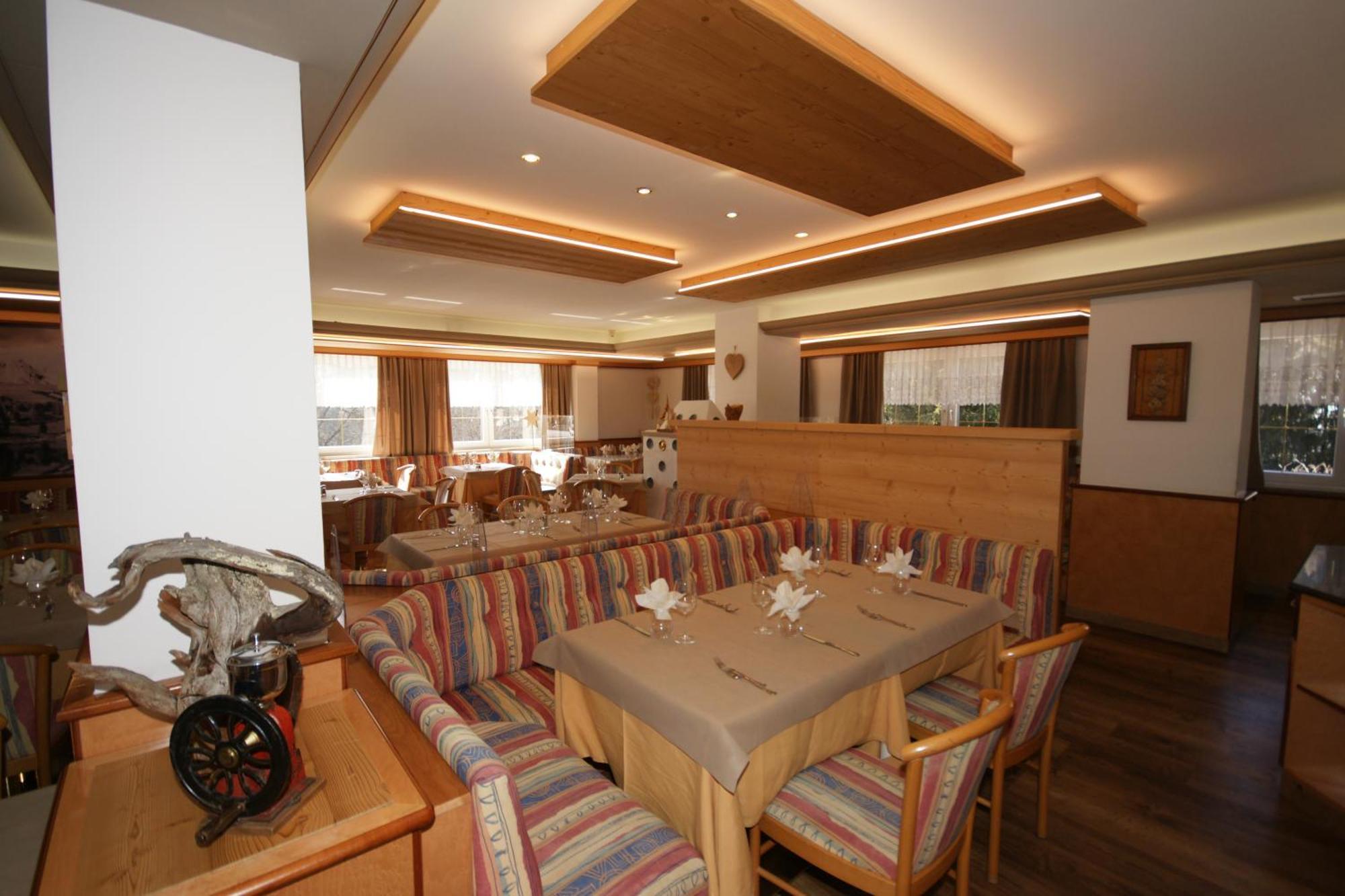 Hotel Vallechiara Moena Extérieur photo